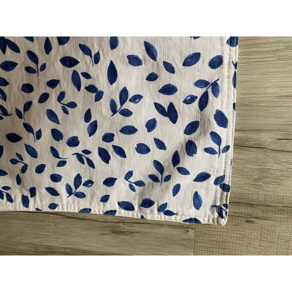 Simple Botanical Reverse Abstract Design 4 Table Placemats - Picture 8 of 8